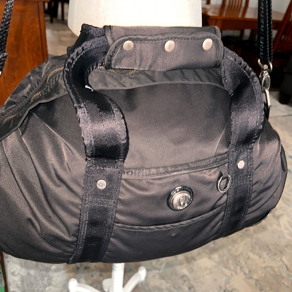 Lululemon athletic travel bag 🍀🌺🍀